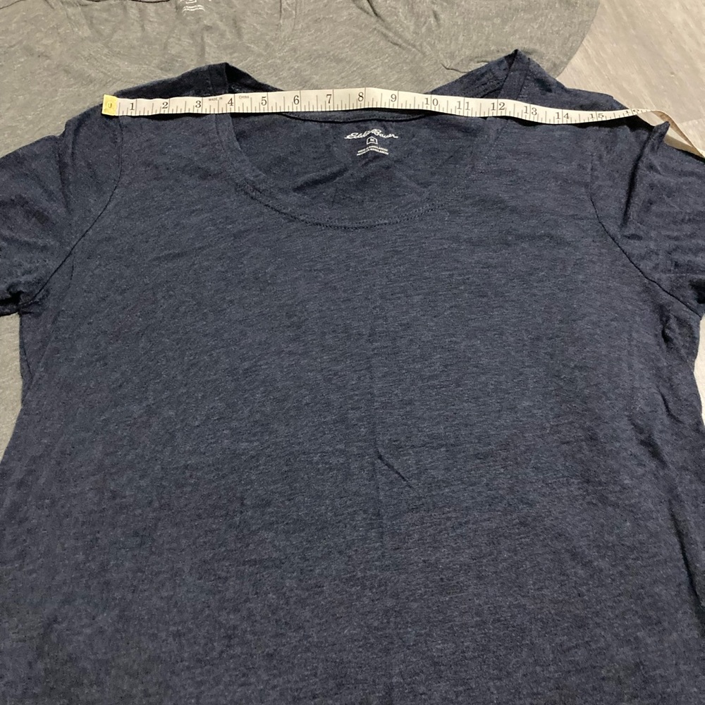 Eddie Bauer 2 Shirt Lightweight Grey and Blue Bundle Medium - Picture 7 of 13
